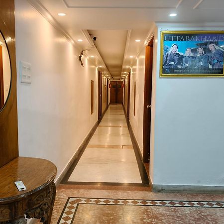 Hotel Kailash Residency Dehradún Kültér fotó